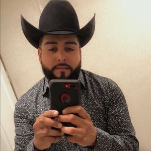 Meet your Posher, Ramiro